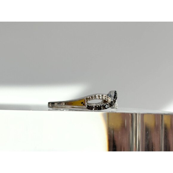 Infinity Symbol CZ & Black Spinel Unusual 925 Sterling Silver Vintage Ring sz 8 - Picture 5 of 10